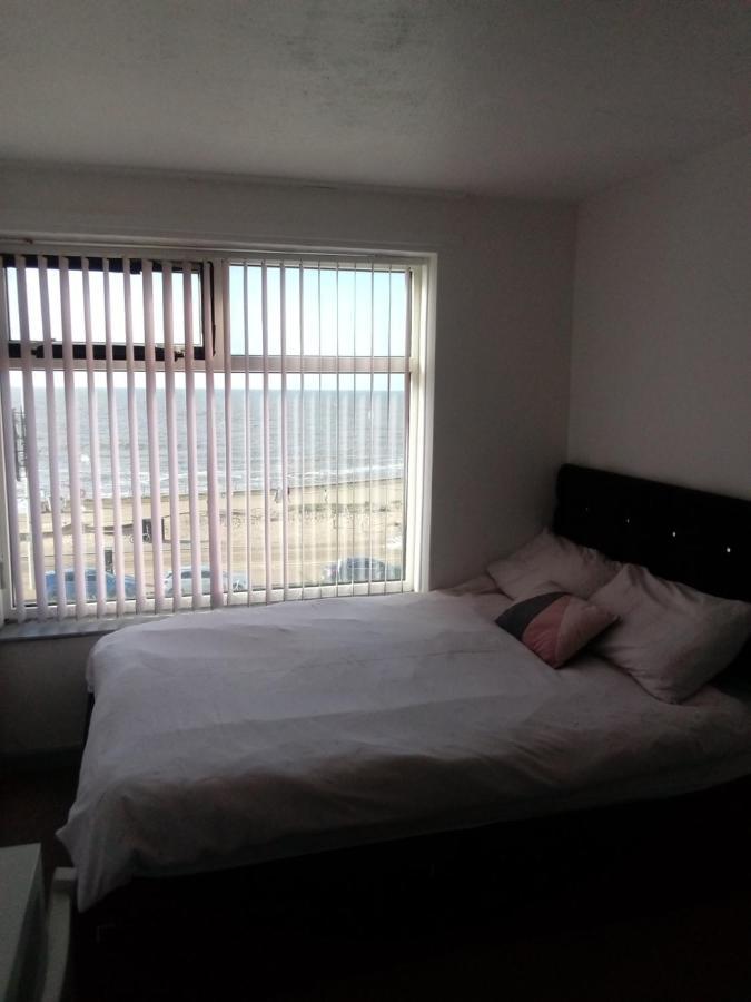 Arnies Hotel Blackpool Exterior foto